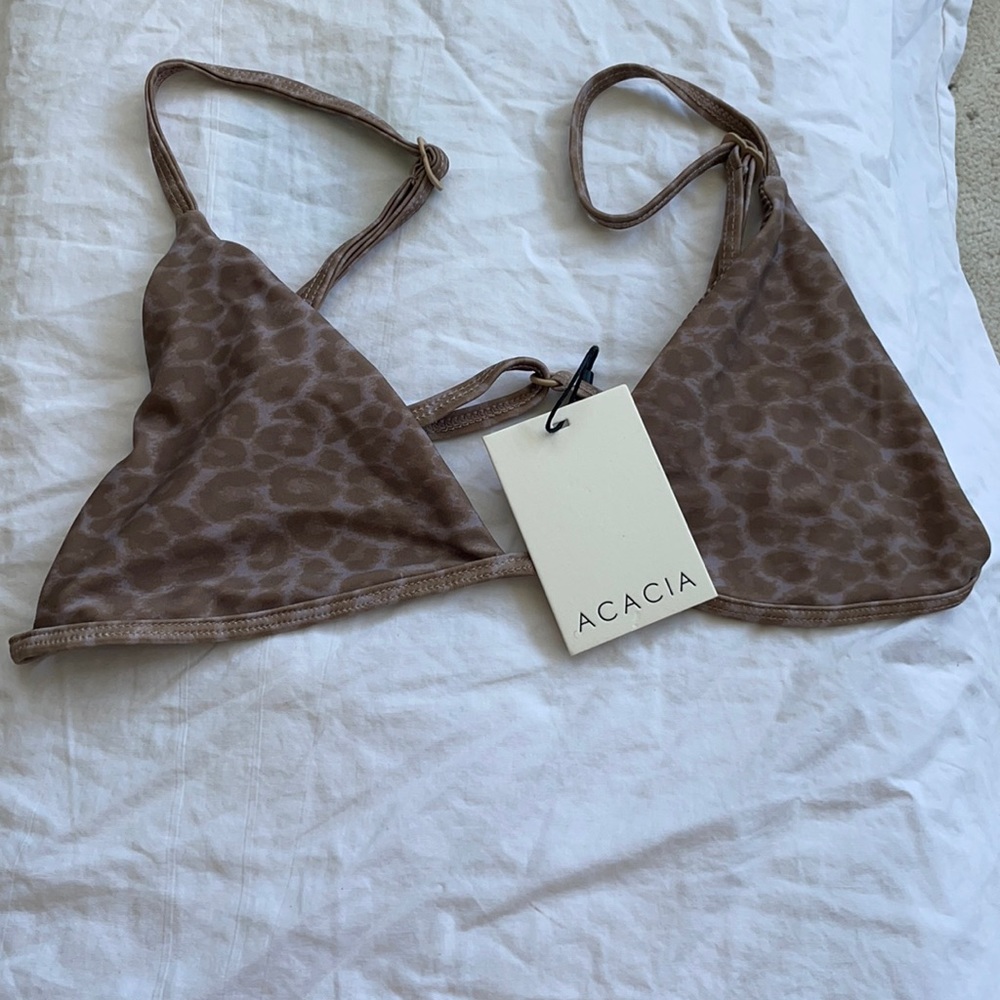 Brand new Acacia Baja top in Sahara